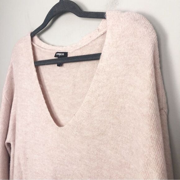 EXPRESS | Blush Pink V-Neck Tunic Length Sweater Oversized Women’s Size Medium - Picture 2 of 7